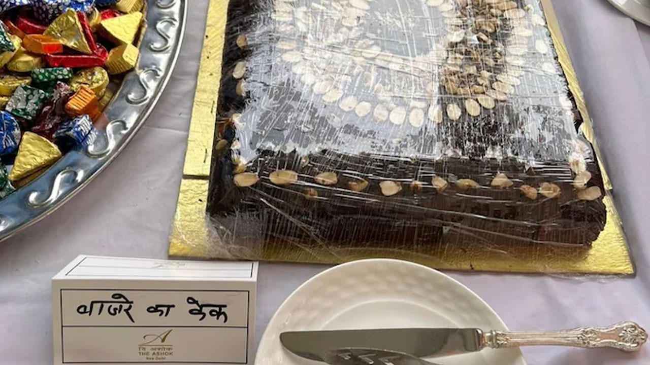 రాగి దోసె..జొన్న హ‌ల్వా..బాజ్ర‌ కేక్ : ఎంపీల‌కు స్పెష‌ల్ మిల్లెట్‌ లంచ్‌