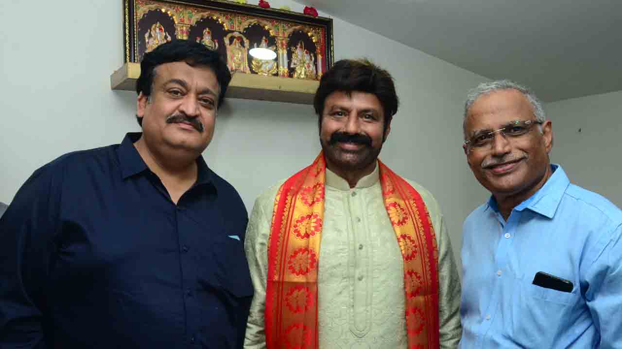 థియేటర్‌ ఇచ్చే ఆనందం వేరు