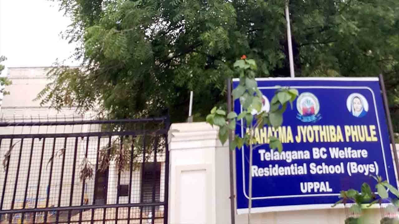 బీసీ గురుకులాల్లో 2,591 పోస్టుల భ‌ర్తీకి కేబినెట్ ఆమోదం