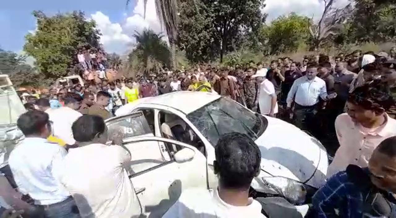 Chattisgarh | బావిలోకి దూసుకెళ్లిన కారు.. ఒకే కుటుంబానికి చెందిన నలుగురు జ‌ల‌స‌మాధి