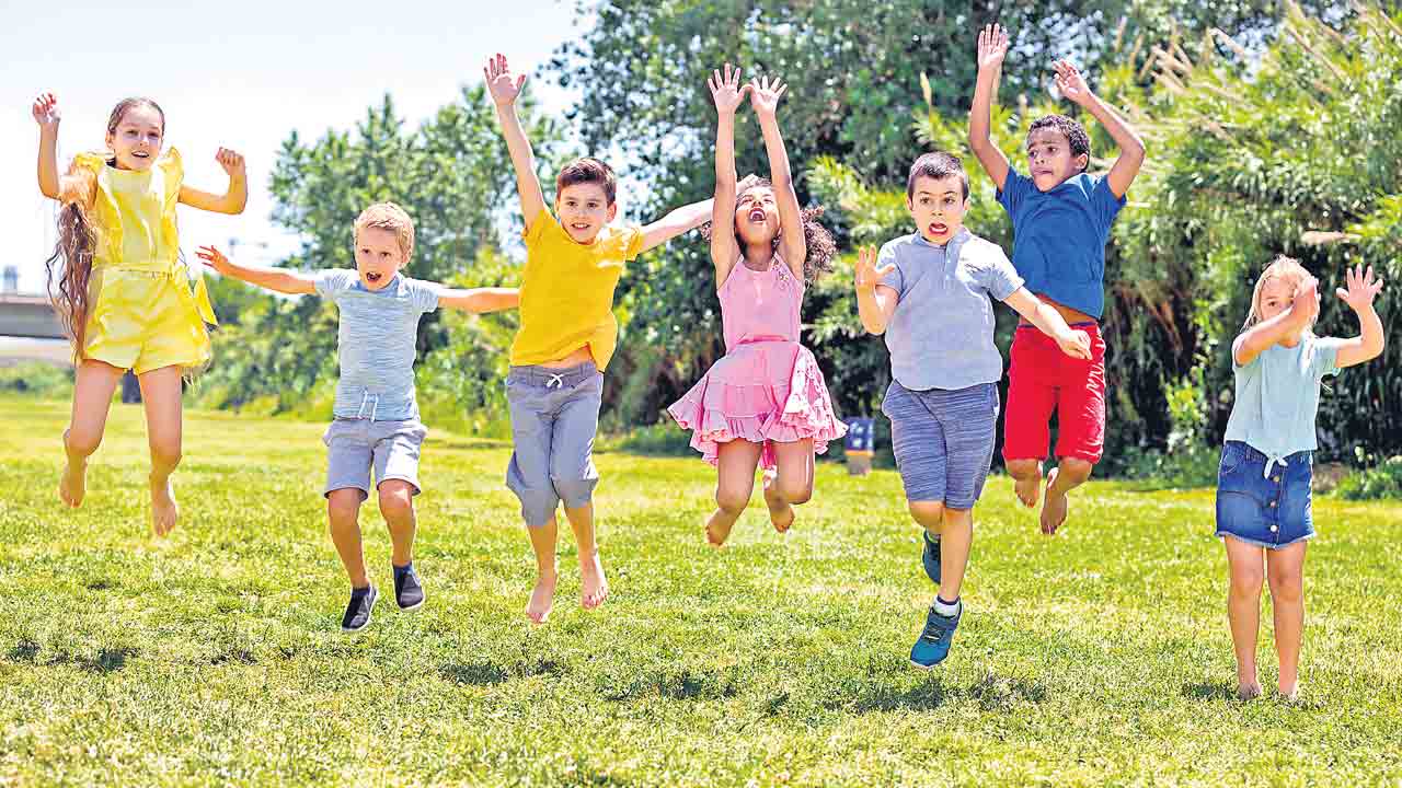 బాల్యం ఓ పండుగ