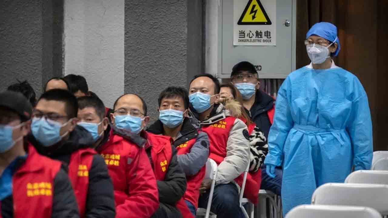 చైనాలో విజృంభిస్తున్న కరోనా.. ఇక రోజువారీ కేసులు చెప్పేది లేదన్న ఎన్‌సీహెచ్‌