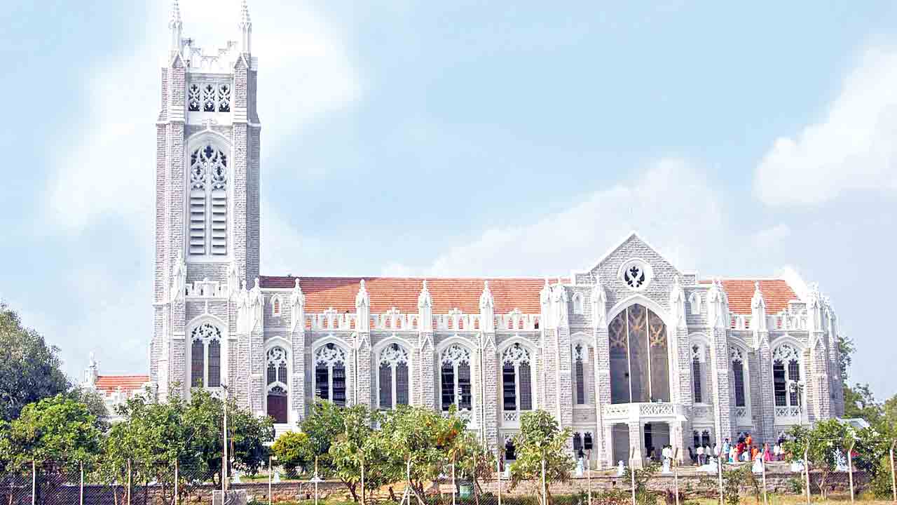 దయామయుడి.. కరుణాలయం