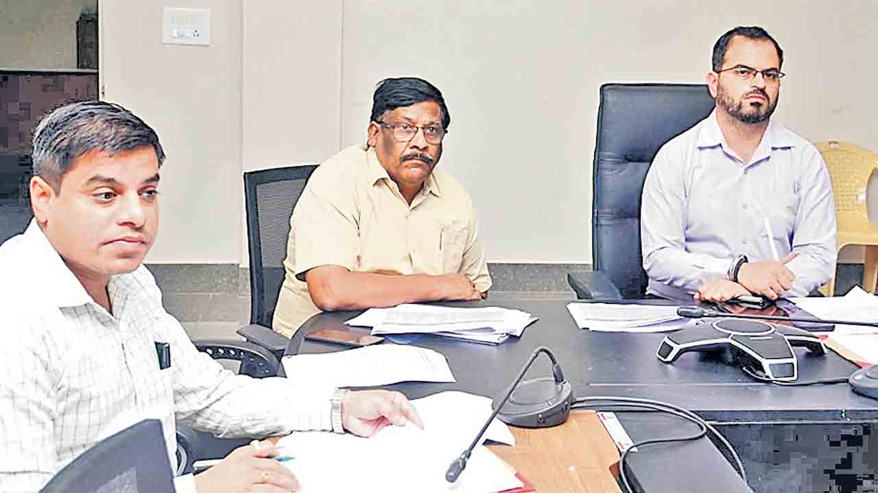 అర్హుల పేర్లు ఓటరు జాబితాలో ఉండేలా చర్యలు