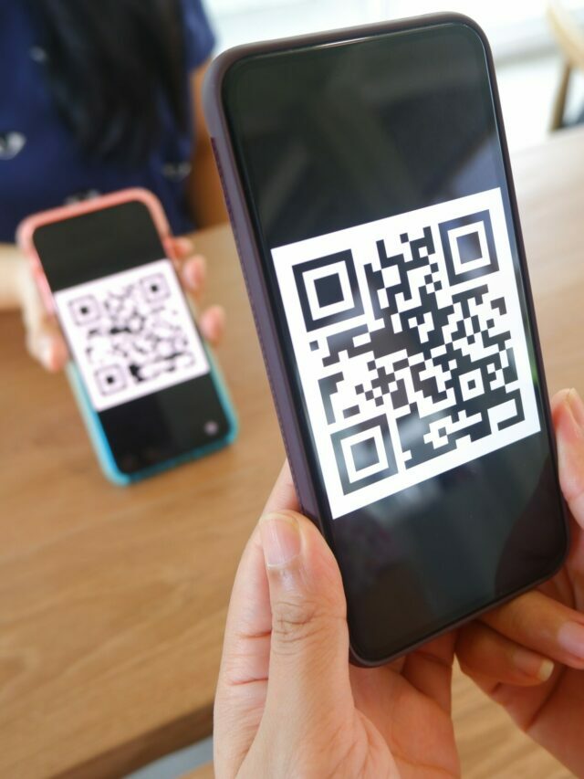 క్యూఆర్‌ కోడ్‌ స్కాన్‌ చేస్తున్నారా? ఈ మిస్టేక్స్‌ చేస్తే మీ ఖాతా ఖాళీ