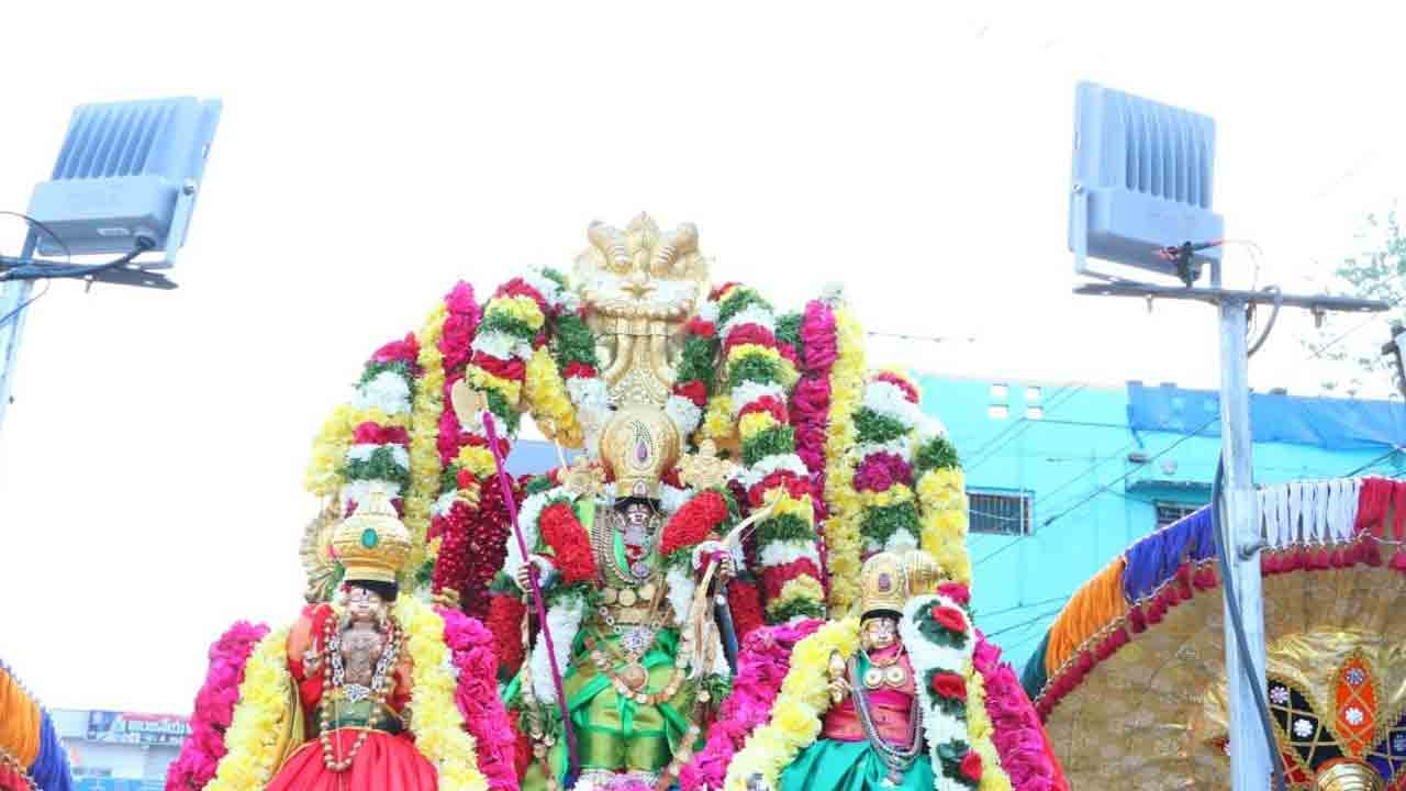పరశురామావతారంలో.. భద్రాద్రి రామయ్య