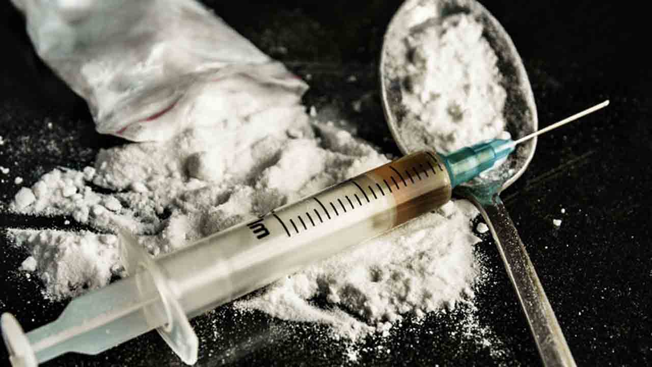 హైద‌రాబాద్‌లో రూ. 50 కోట్ల విలువైన డ్ర‌గ్స్ స్వాధీనం