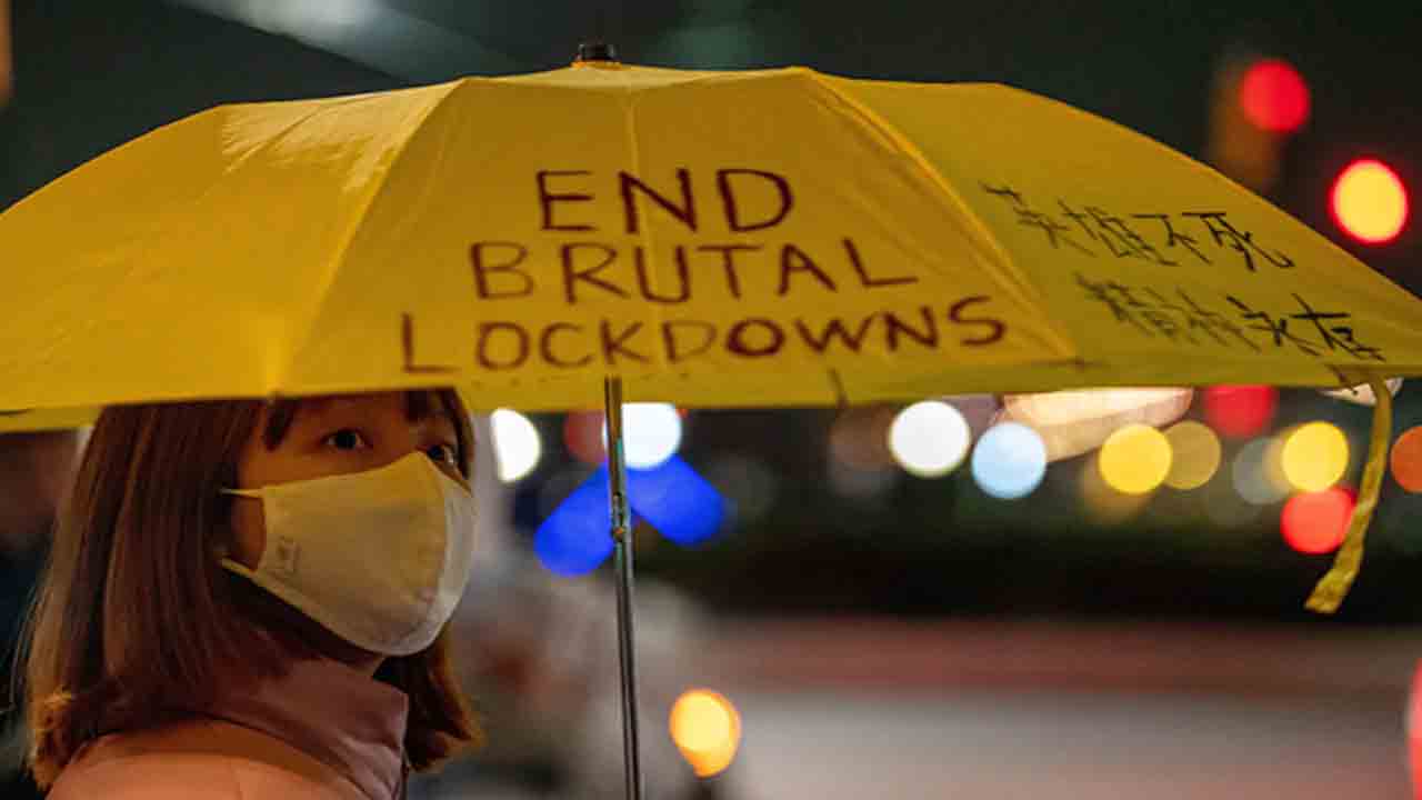 ప్రజాగ్రహానికి తలవంచిన చైనా