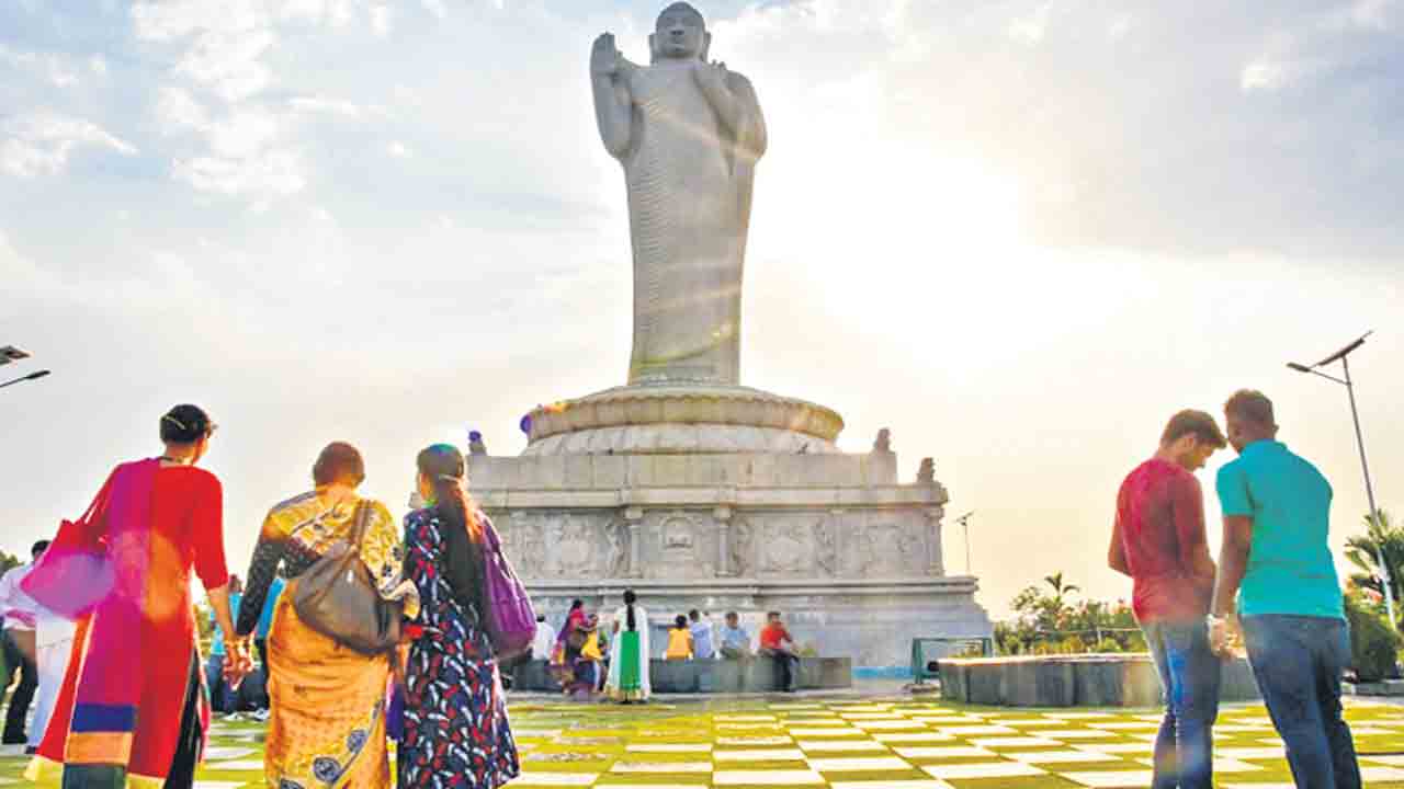 స్వల్పంగా పెరిగిన ఉష్ణోగ్రతలు