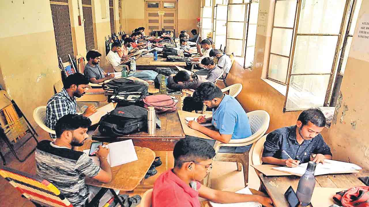 గ్రూప్‌-2లో మరో 66 పోస్టులు