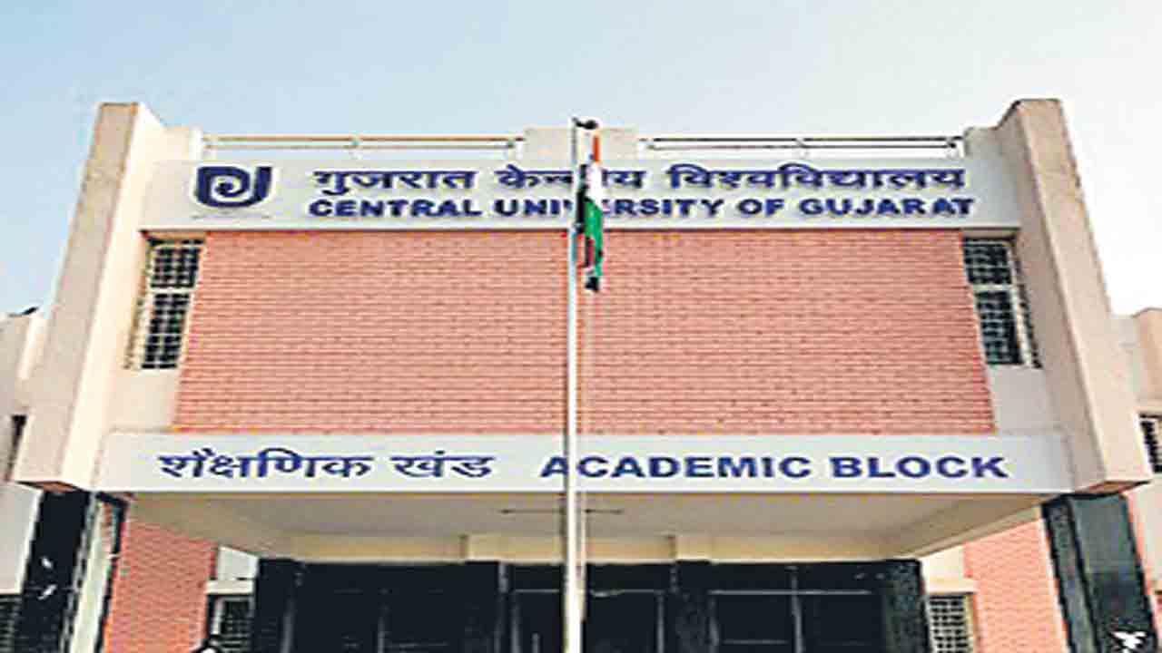 సెంట్రల్‌ వర్సిటీల్లో సార్లు లేరు