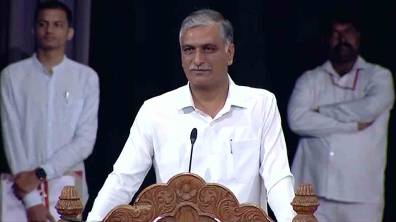 త‌ల్లి జ‌న్మ‌నిస్తే.. పున‌ర్జ‌న్మ ఇచ్చేది డాక్ట‌ర్ : మంత్రి హ‌రీశ్‌రావు