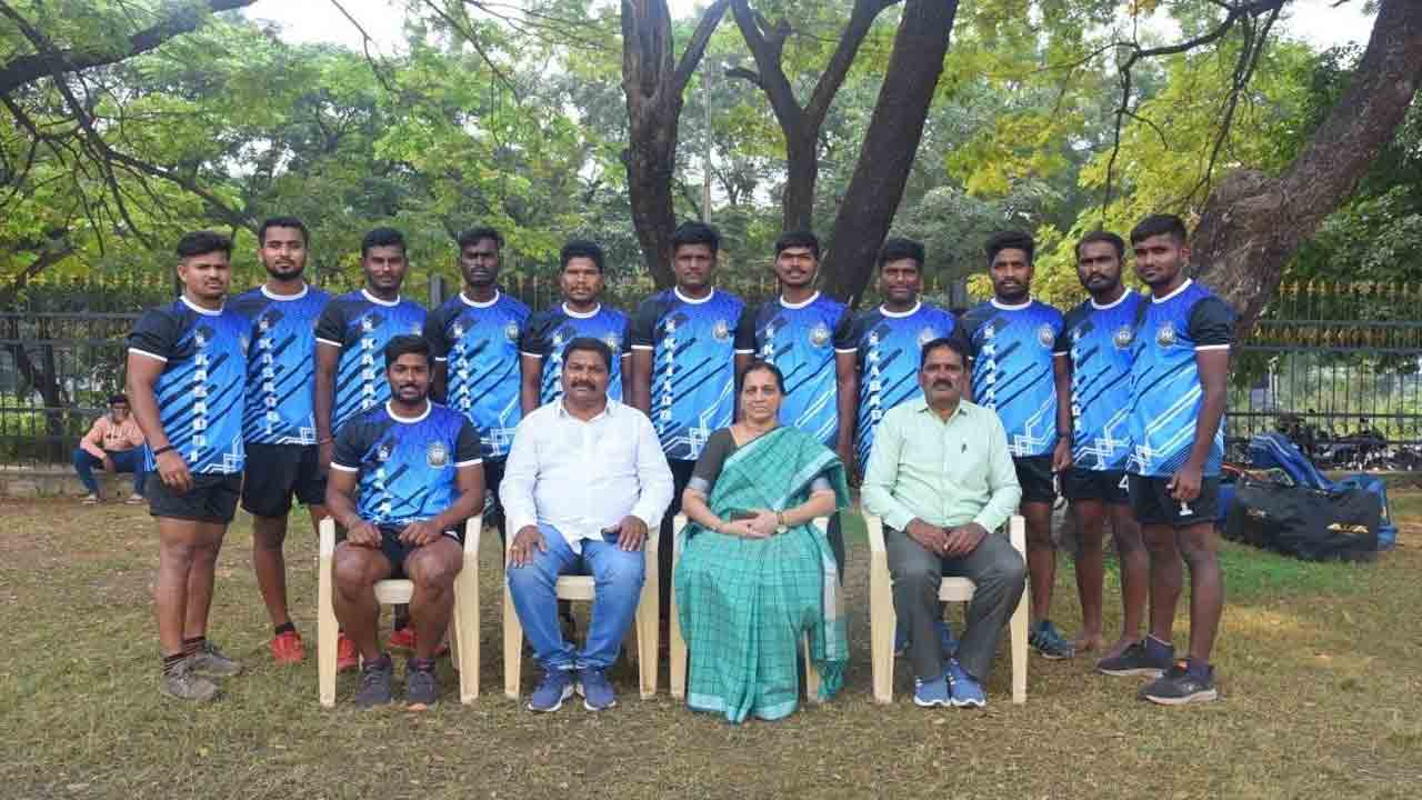 కబడ్డీ పోటీలకు జట్టు ఎంపిక