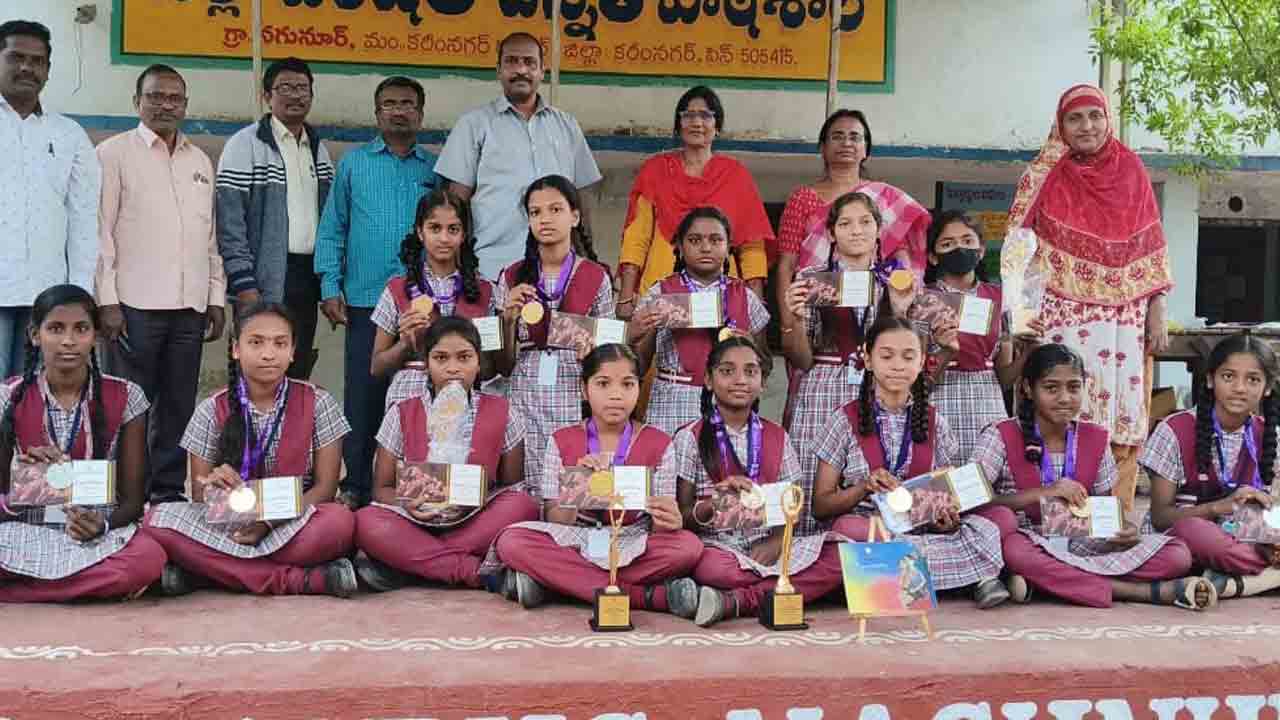 జాతీయ స్థాయి ఆర్ట్స్‌ పోటీలో నగునూర్‌ విద్యార్థుల ప్రతిభ