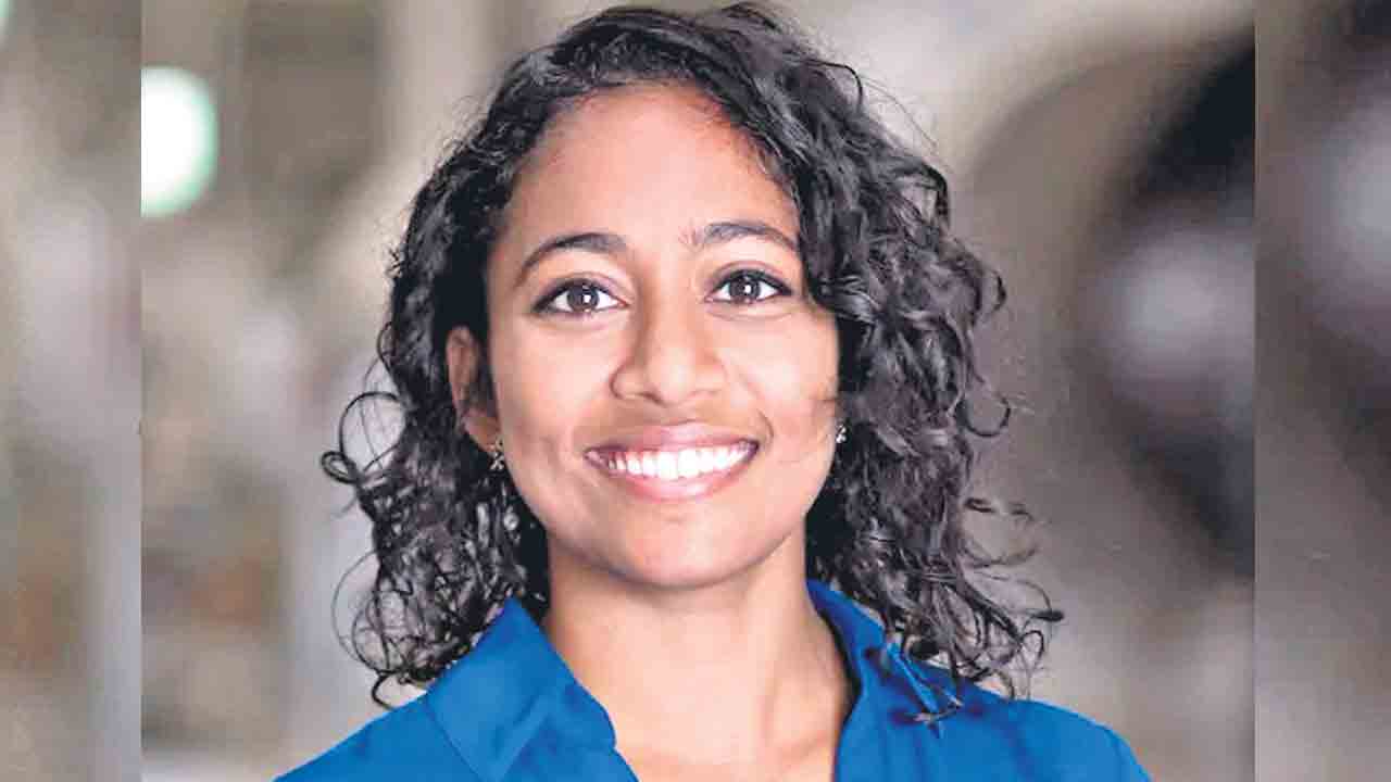 ప్రభావశీలుర మహిళల్లో శిరీష బండ్ల