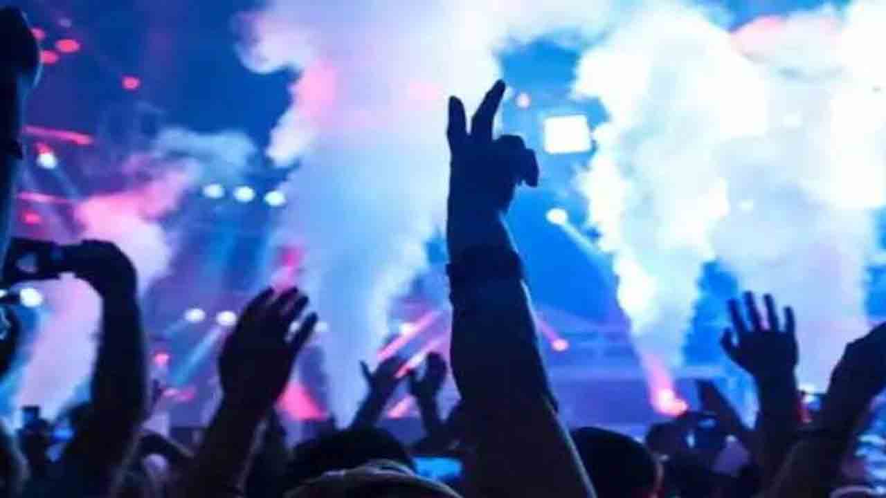 పుడింగ్‌ అండ్‌ మింక్‌ పబ్‌ డ్రగ్స్‌ కేసులో చార్జిషీటు దాఖలు