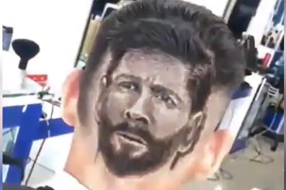 Viral Video | నెత్తి మీద మెస్సీ బొమ్మ‌.. వీడియో షేర్ చేసిన ఆనంద్ మ‌హీంద్రా