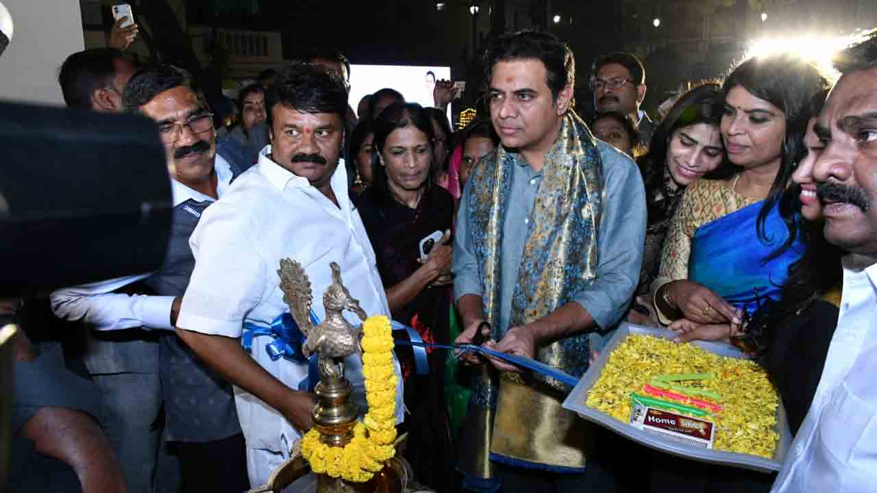 బ‌న్సీలాల్‌పేట్ మెట్ల బావిని ప్రారంభించిన మంత్రి కేటీఆర్