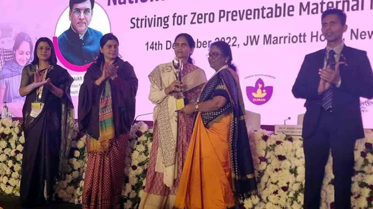 మాతా శిశు సంరక్షణలో తెలంగాణ భేష్  .. రాష్ట్రానికి మరో రెండు జాతీయ అవార్డులు