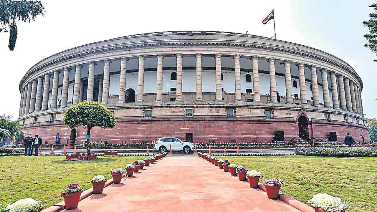 కేంద్రం కొర్రీ..