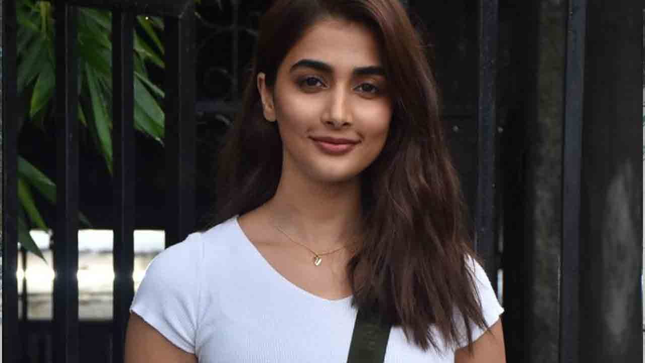 Pooja Hegde | పూజాహెగ్డే ఆశలన్నీ ఆ భారీ చిత్రంపైనే..