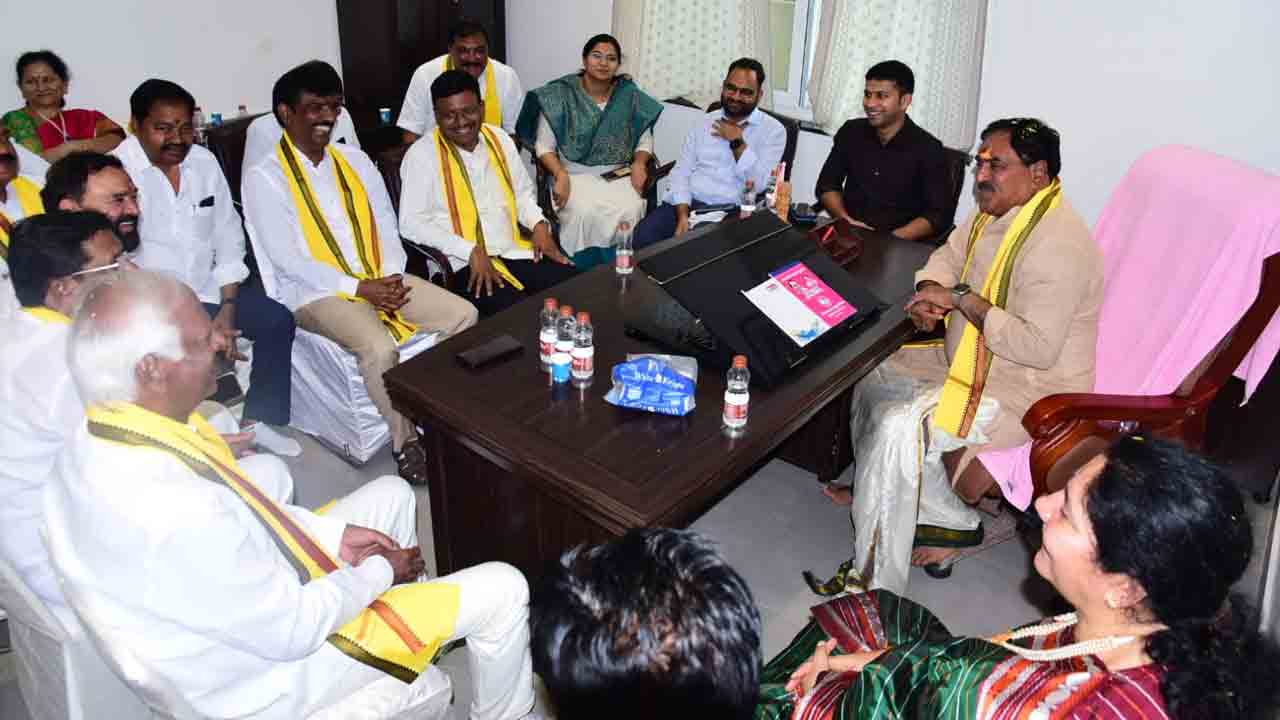 త్వరలోనే మహబూబాబాద్కు సీఎం కేసీఆర్.. ఏర్పాట్లపై సమీక్ష