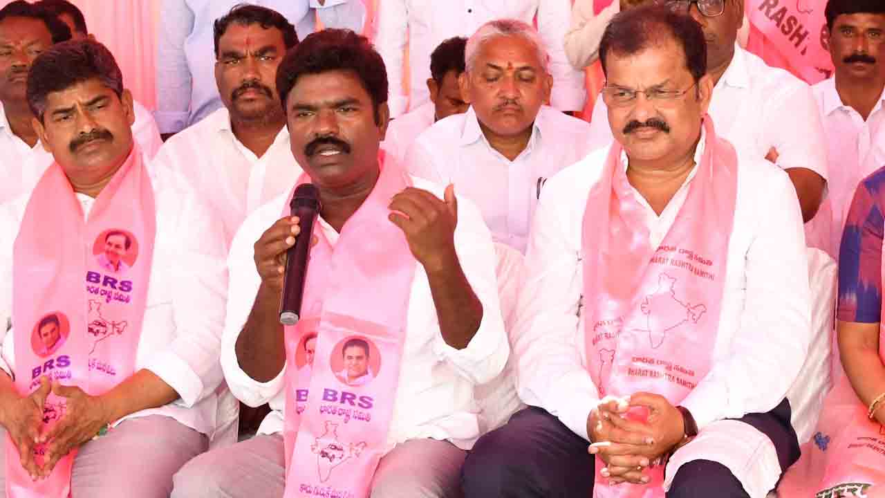 బీజేపీ కుట్రలను తిప్పికొట్టిండ్రు