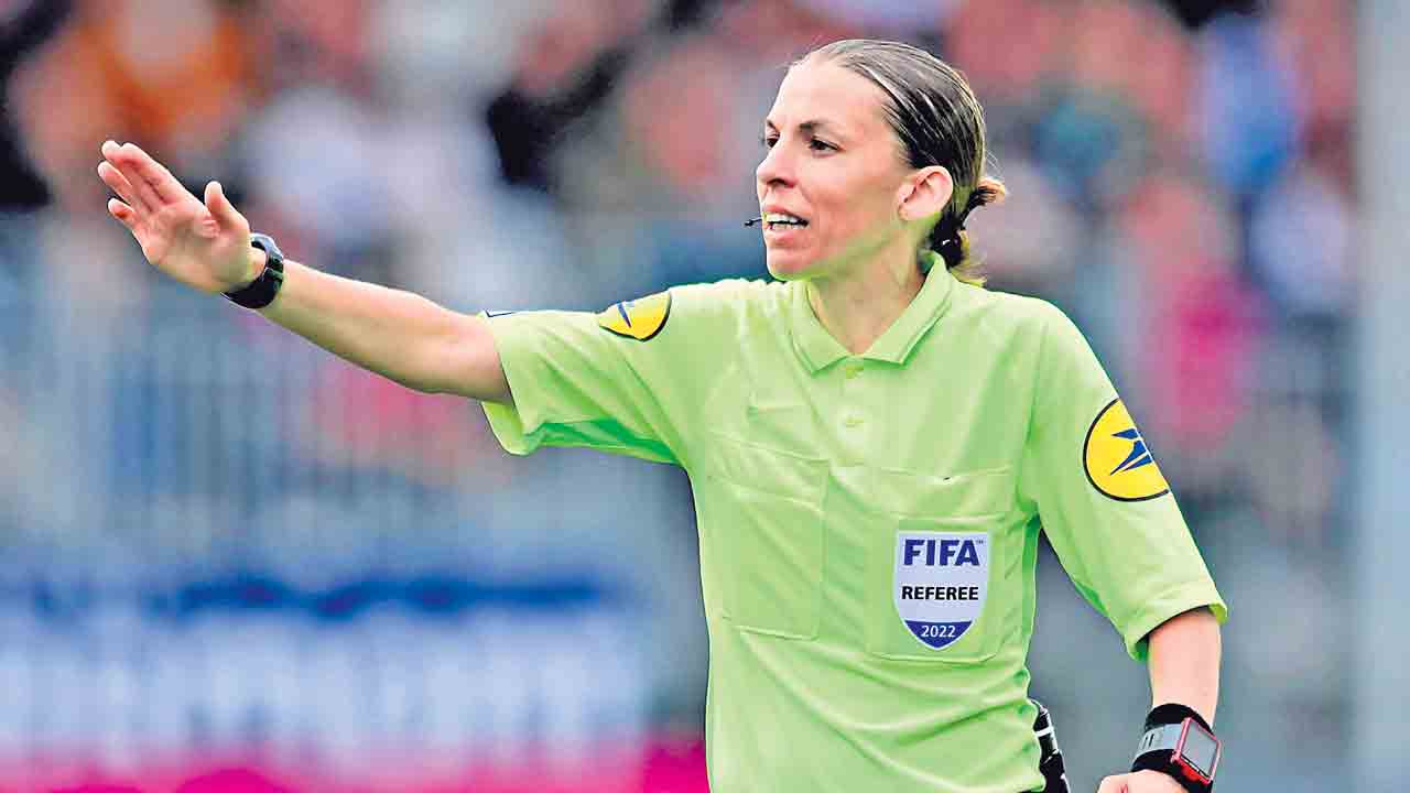 Stephanie Frappart | ఫిఫాలో సంచలనం సృష్టించిన స్టెఫానీ ఫ్రాఫర్ట్‌.. ఇంతకీ ఆమె చేసిందేంటి?