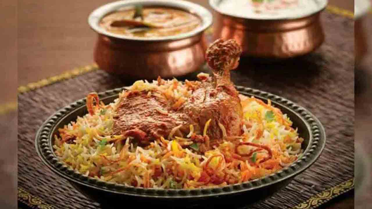 స్విగ్గీలో నిమిషానికి 137 చికెన్ బిర్యానీలు ఆర్డ‌ర్