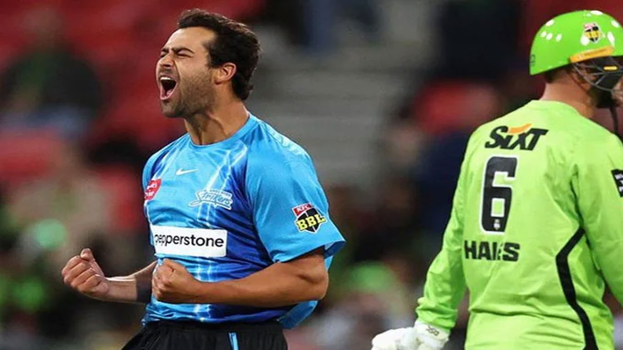 టీ20 మ్యాచ్‌లో 15 ప‌రుగుల‌కే ఆలౌట్‌.. వీడియో