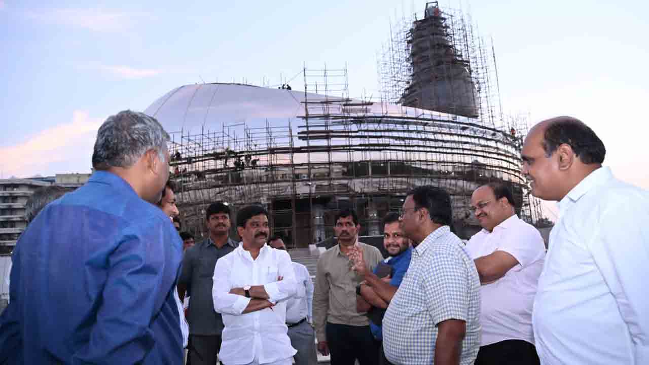 అమరుల స్మారక చిహ్నం నిర్మాణ పనుల్లో మరింత వేగం పెంచాలి : మంత్రి ప్రశాంత్ రెడ్డి