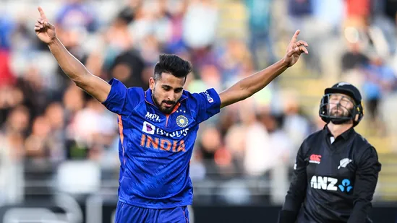 Team India | టీమిండియాకు షాక్‌.. గాయం కార‌ణంగా బంగ్లాదేశ్ వ‌న్డే సిరీస్‌కు ష‌మీ దూరం.. యంగ్ బౌల‌ర్‌కు చోటు