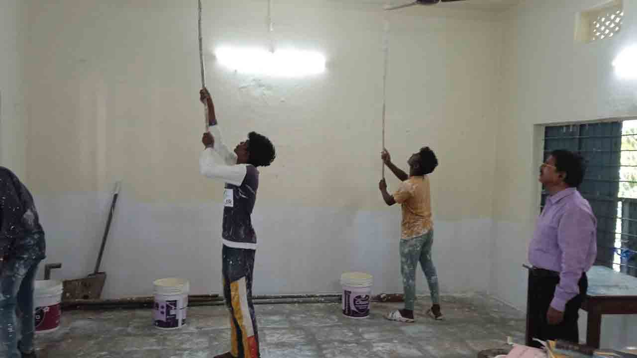 బడులకు మహర్దశ