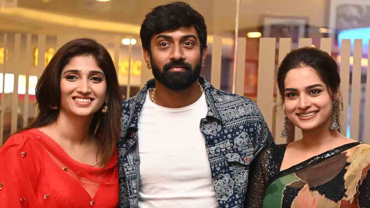 అనూహ్య మలుపుల ‘ముఖచిత్రం’