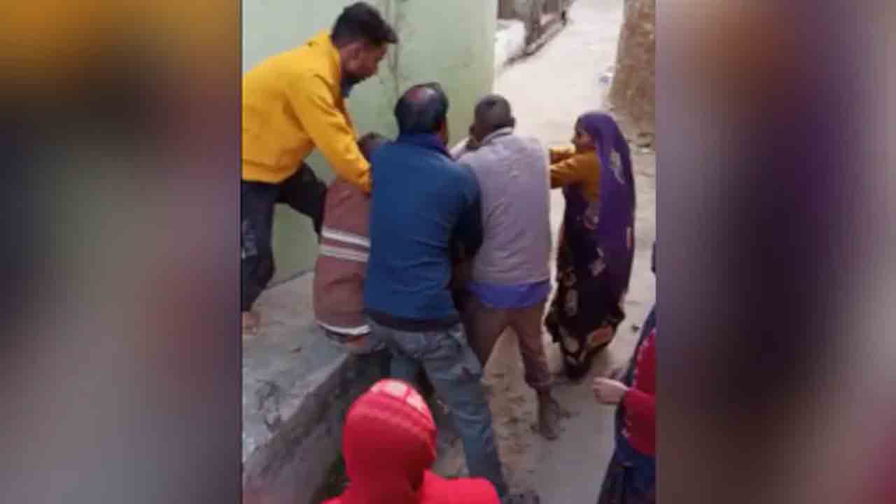 8 నెల‌ల గ‌ర్భిణిపై దాడి చేసిన దుండ‌గులు