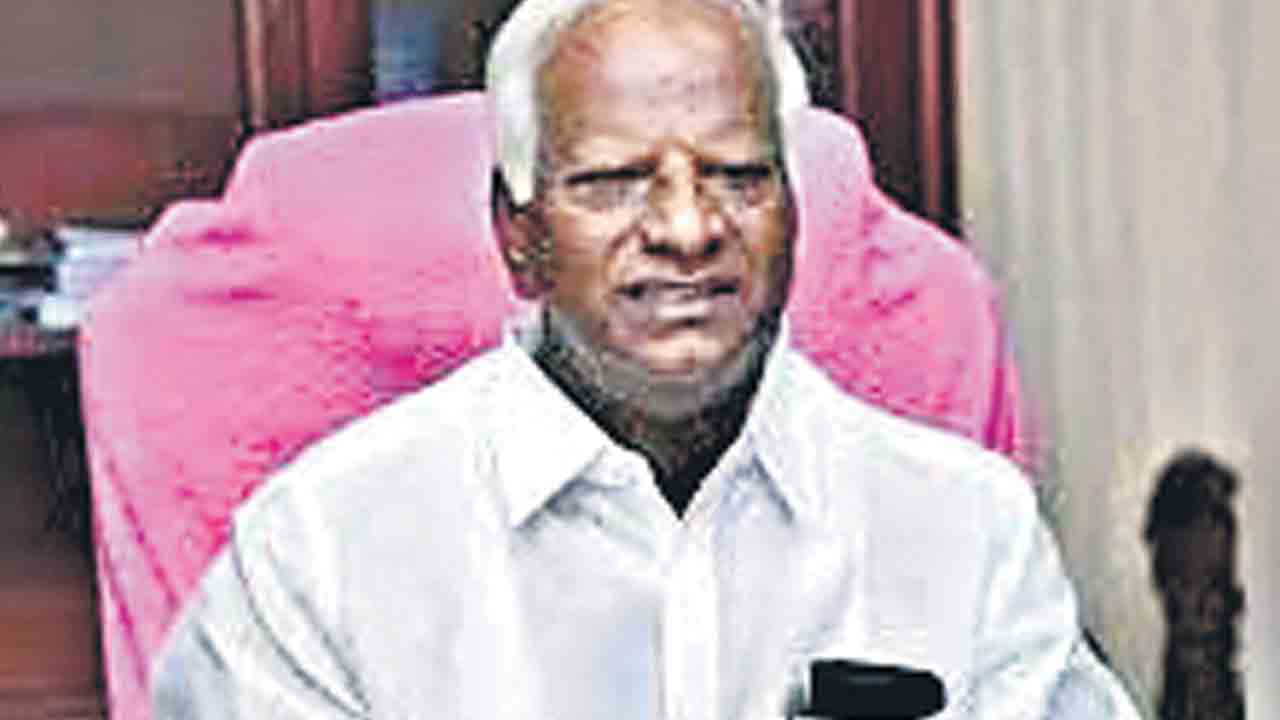 మోదీ.. ఏటా 2 కోట్ల ఉద్యోగాలేవి?