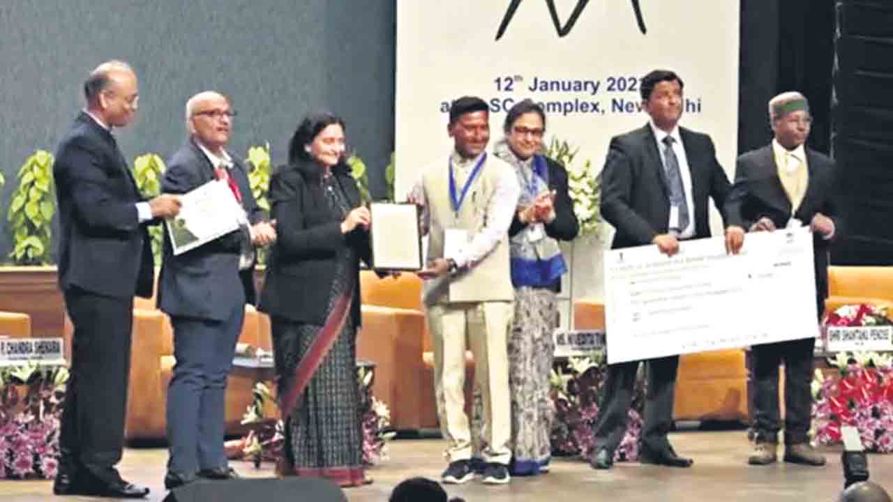 బెస్ట్‌ అగ్రిప్రెన్యూర్స్‌గా తెలంగాణ యువకులు