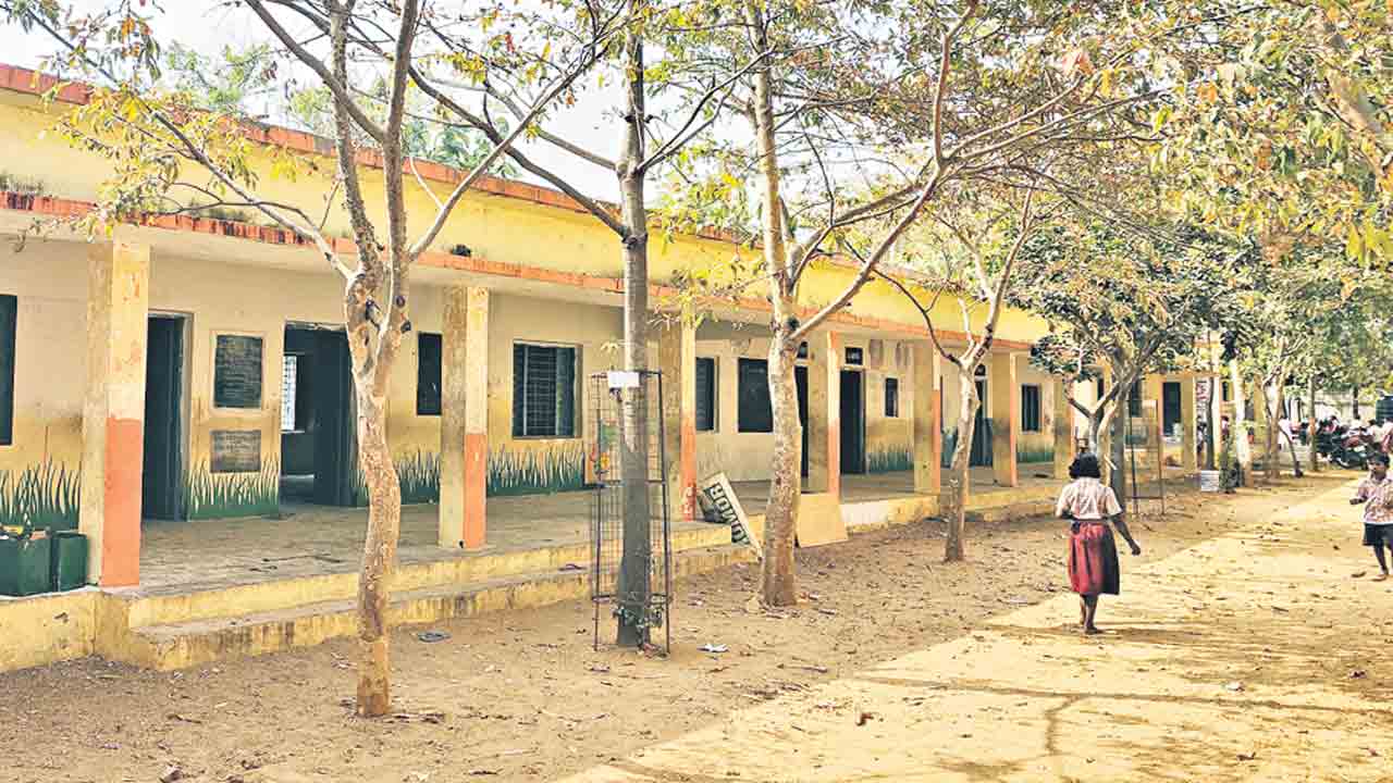 సర్కార్ బడి.. సరికొత్త ఒరవడి