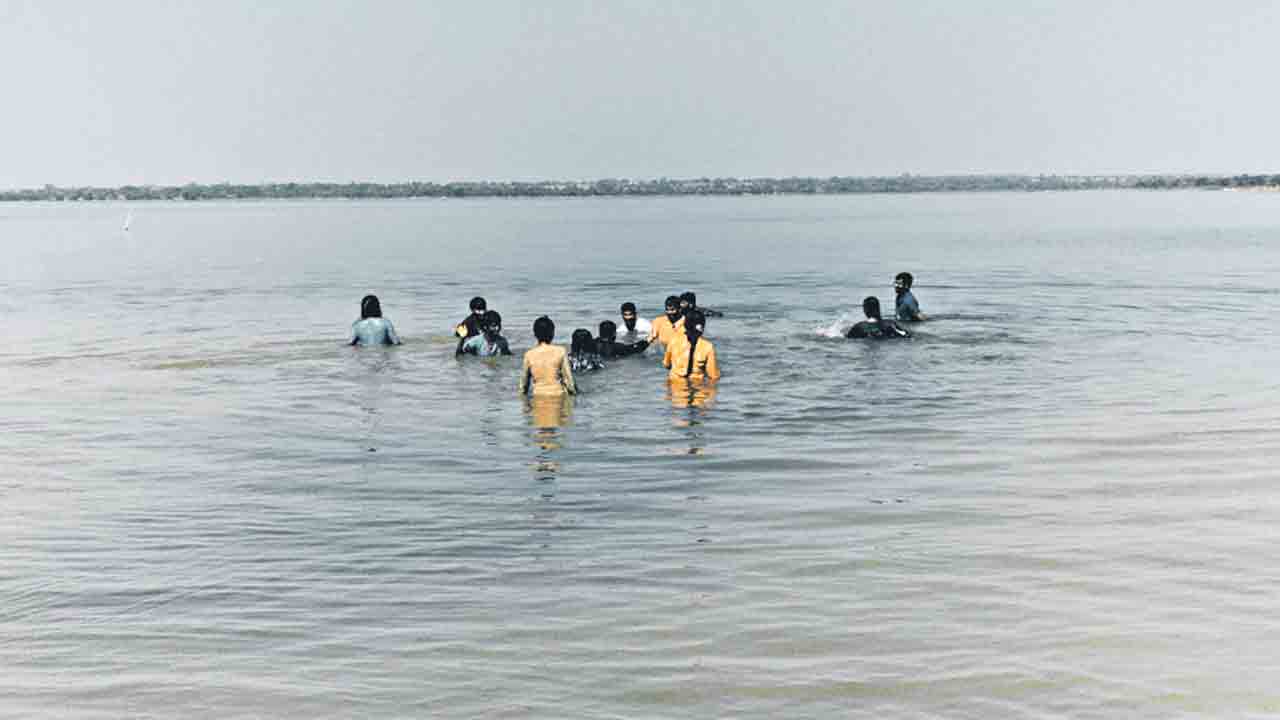 విషాదం నింపిన విహారయాత్ర