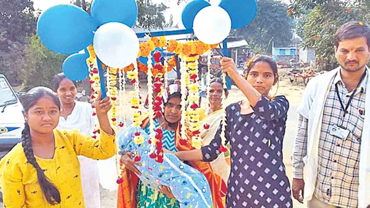 ఆడపిల్లకు ఆత్మీయస్వాగతం
