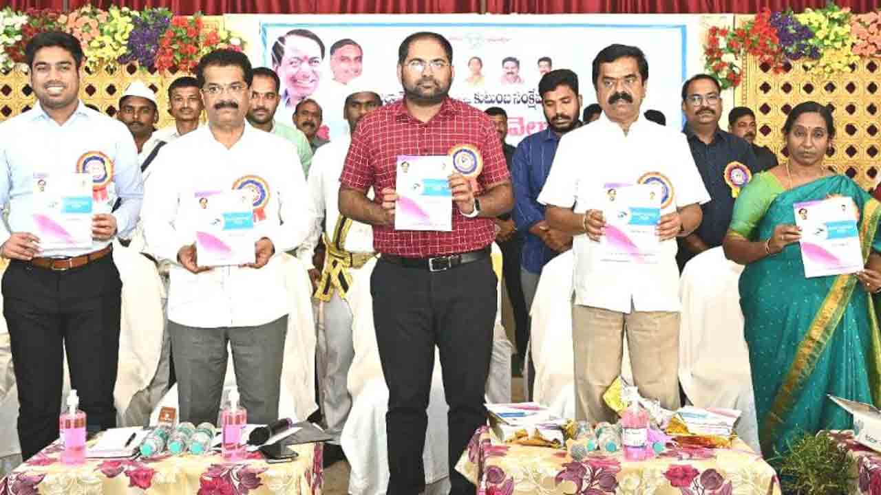 ‘కంటివెలుగు’ను పండుగలా నిర్వహించాలి