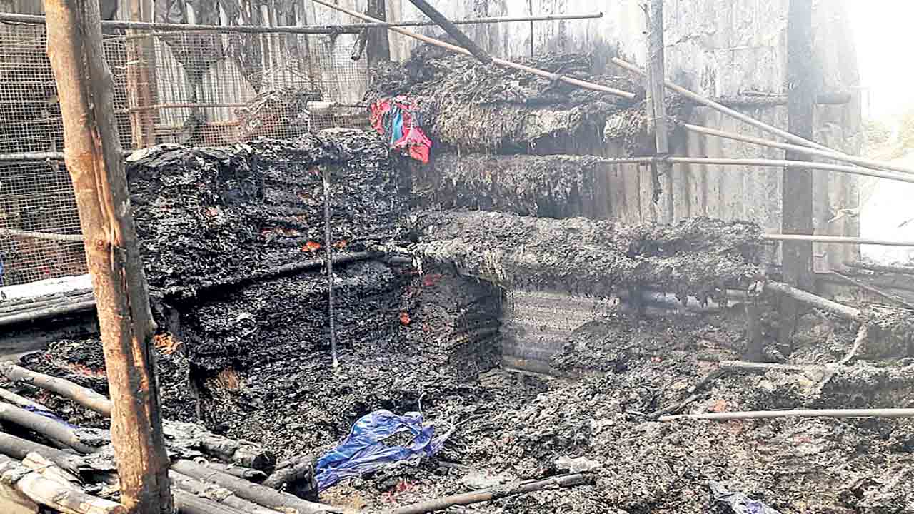 దుకాణాల్లో చెలరేగిన మంటలు