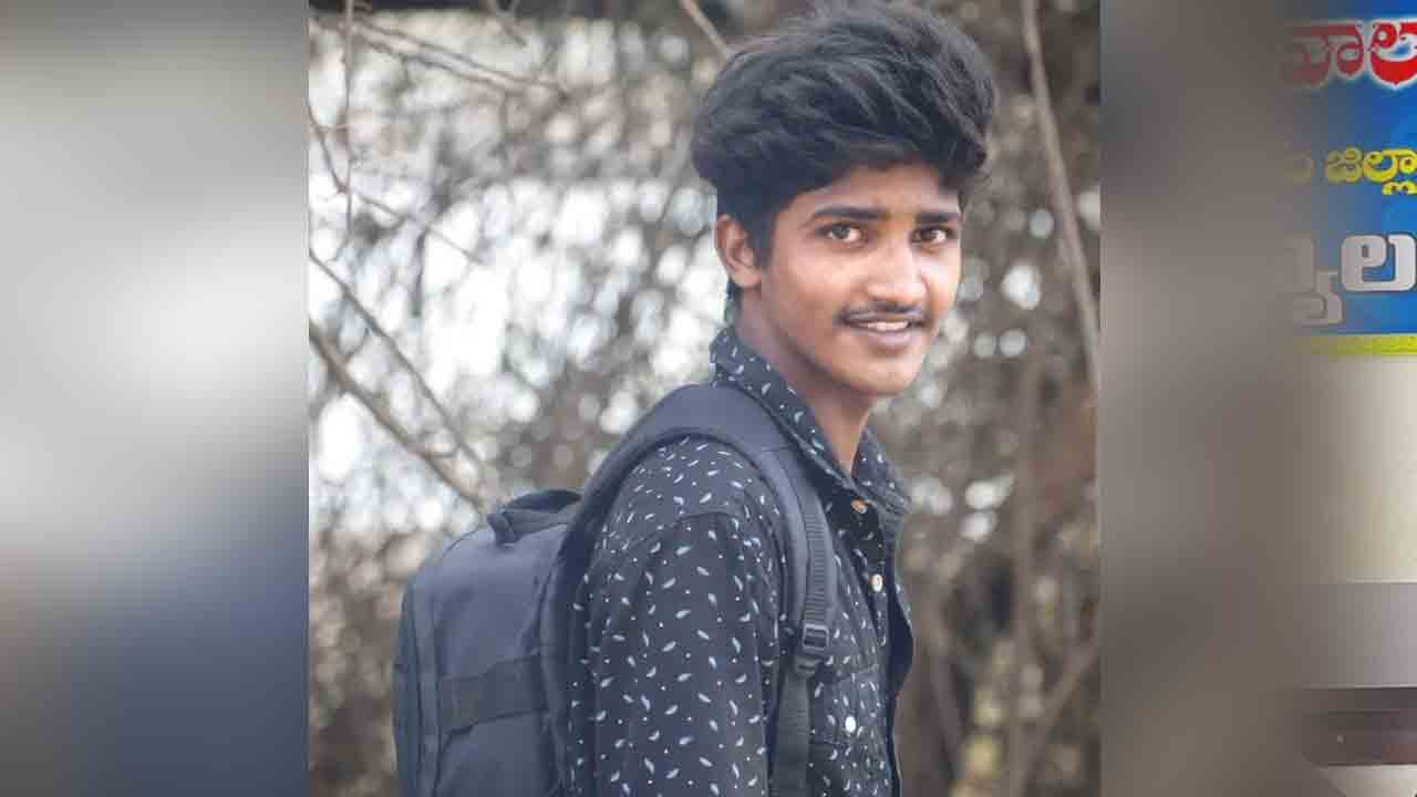 ఖర్చులకు డబ్బు ఇవ్వలేదని.. యువకుడు ఆత్మహత్య