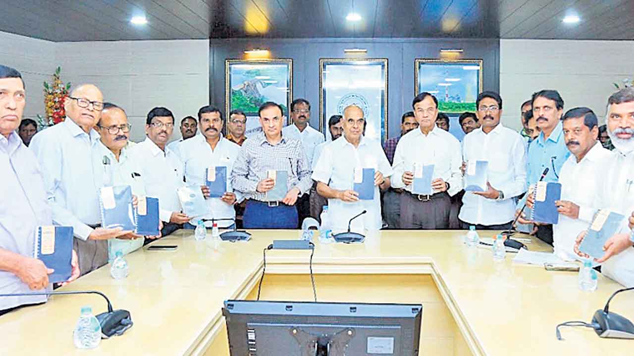 నాణ్యమైన విద్యుత్‌తోనే రాష్ర్టానికి పెట్టుబడులు