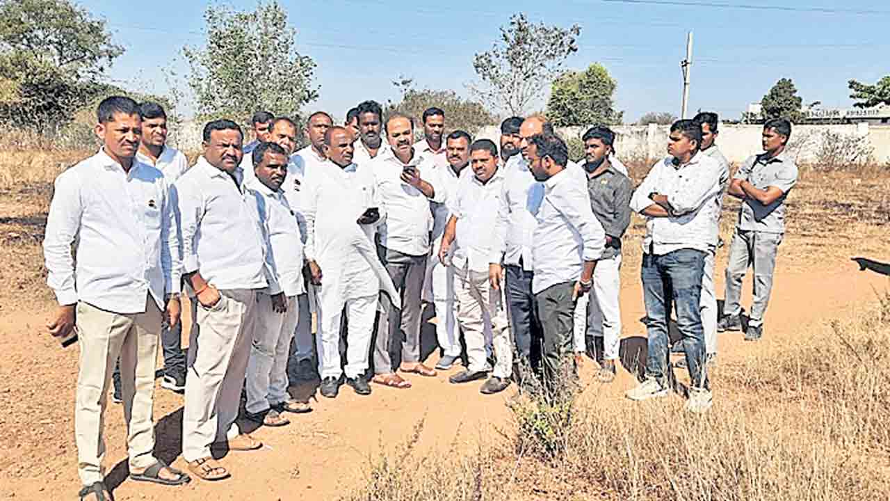 త్వరలో మిని స్టేడియం అందుబాటులోకి..