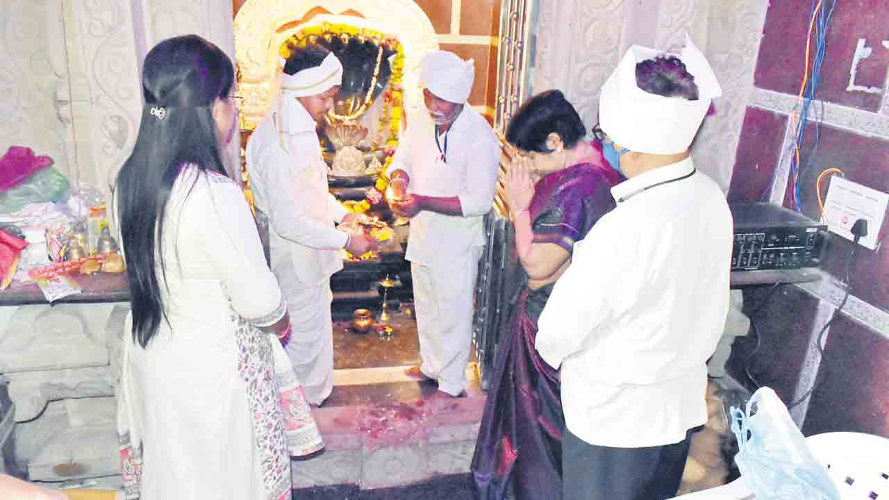 వెళ్లొస్తాం.. ముగిసిన నాగోబా జాతర