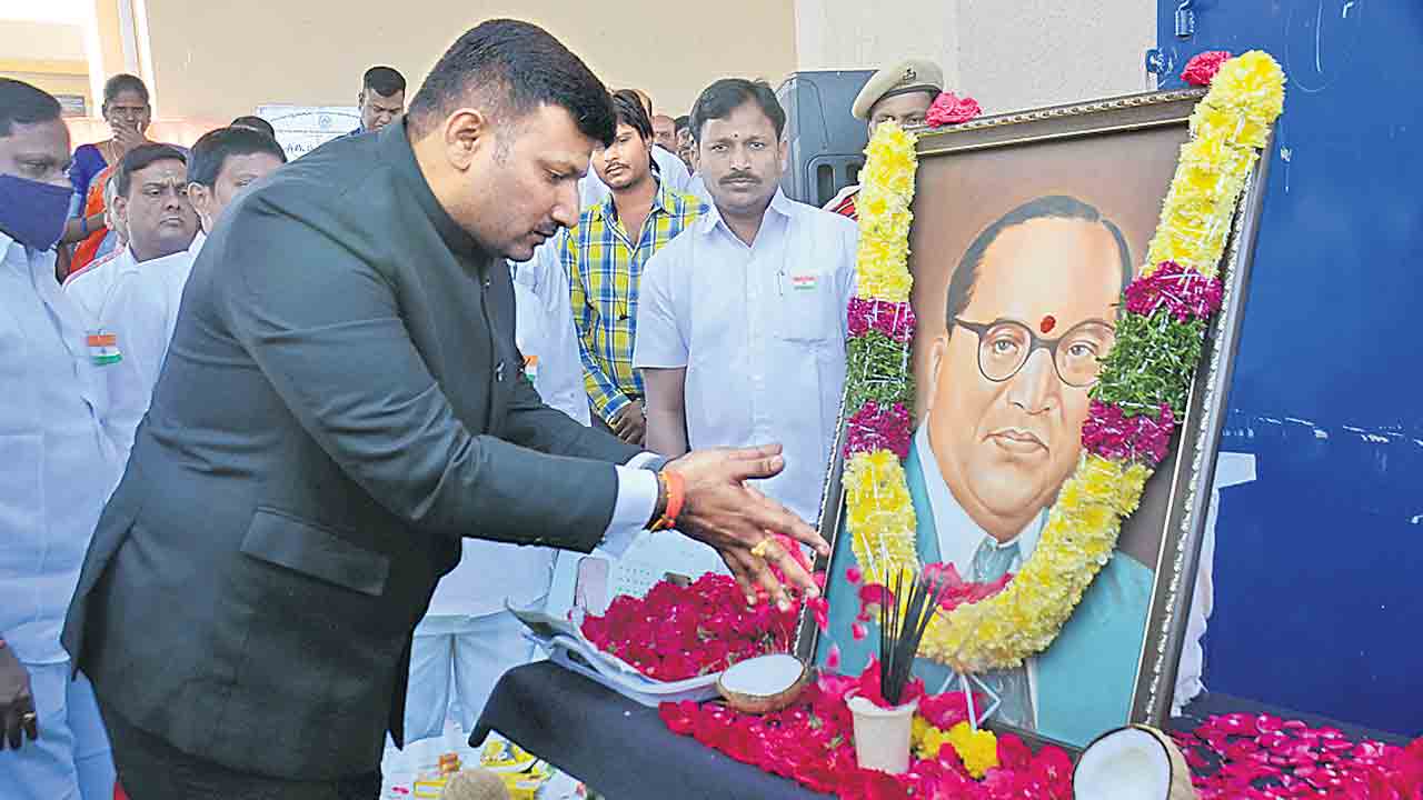 అభివృద్ధి, సంక్షేమంలో అగ్రగామిగా..