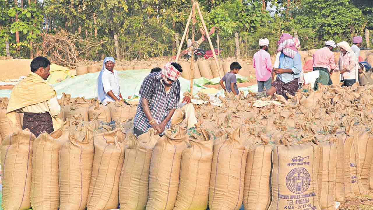 లక్ష్యానికి చేరువలో