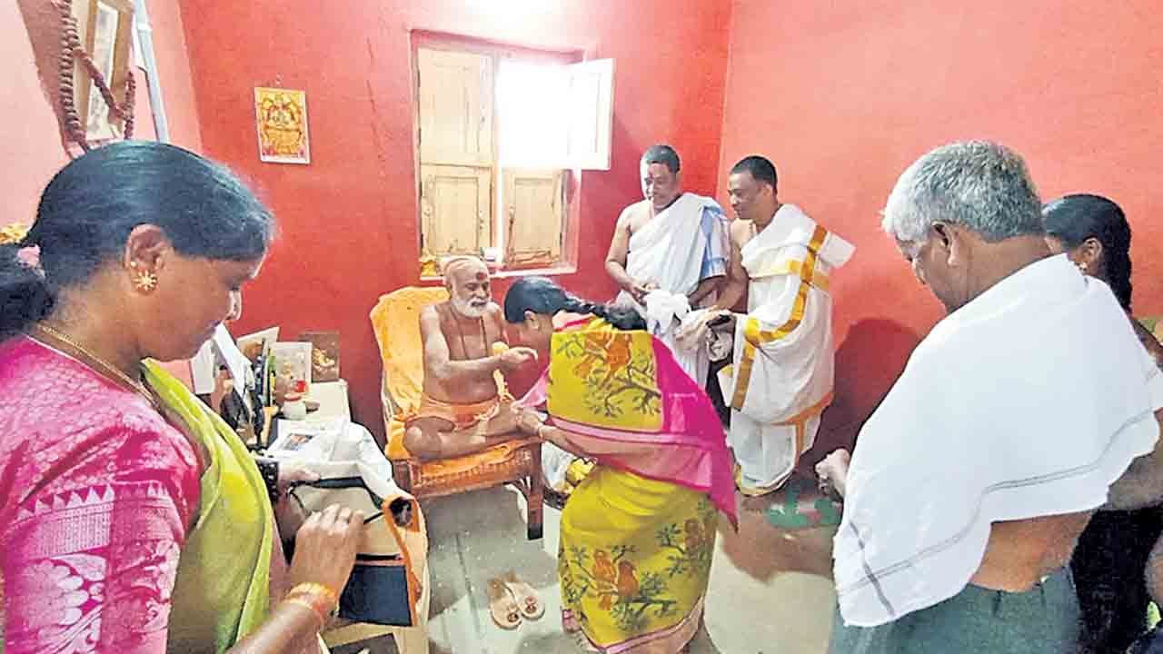 లోక కల్యాణార్థమే గాయత్రీ యజ్ఞం