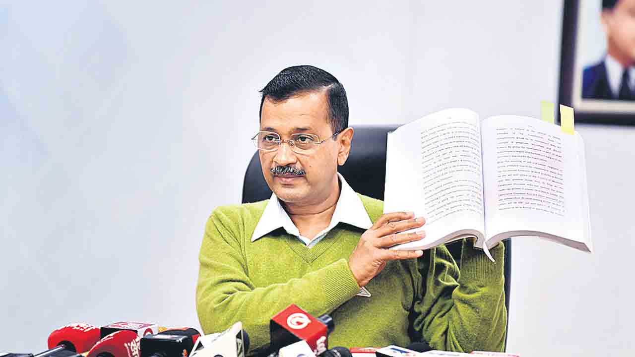 ఎల్జీ నిర్ణయాలు చట్ట విరుద్ధం